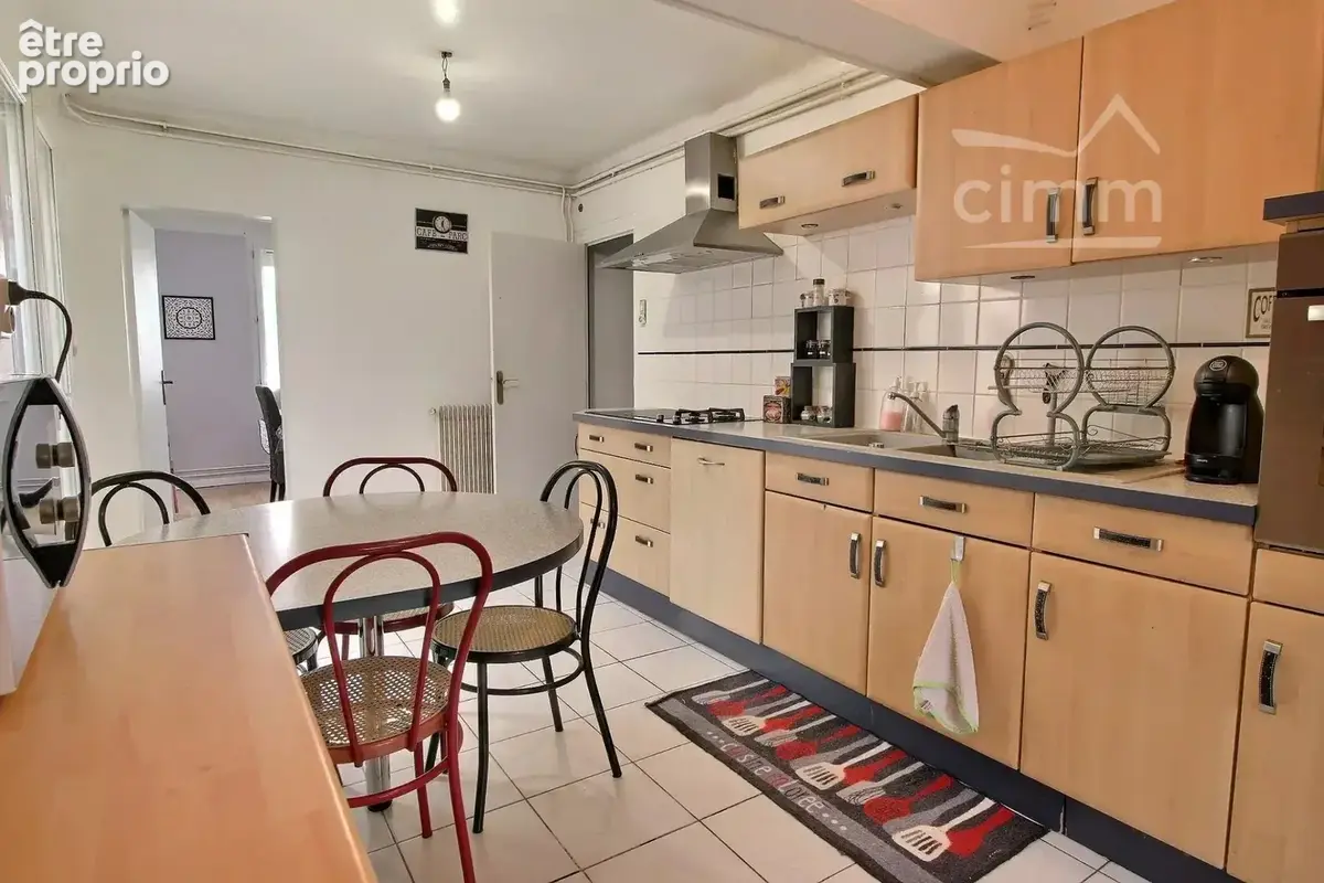 Maison située a saint Doulchard - photo 6