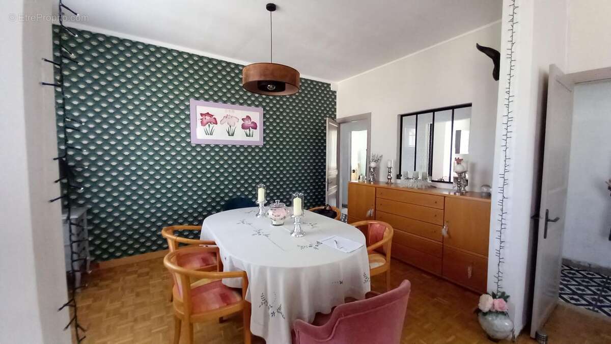 Maison à SAINT-JUST-LUZAC