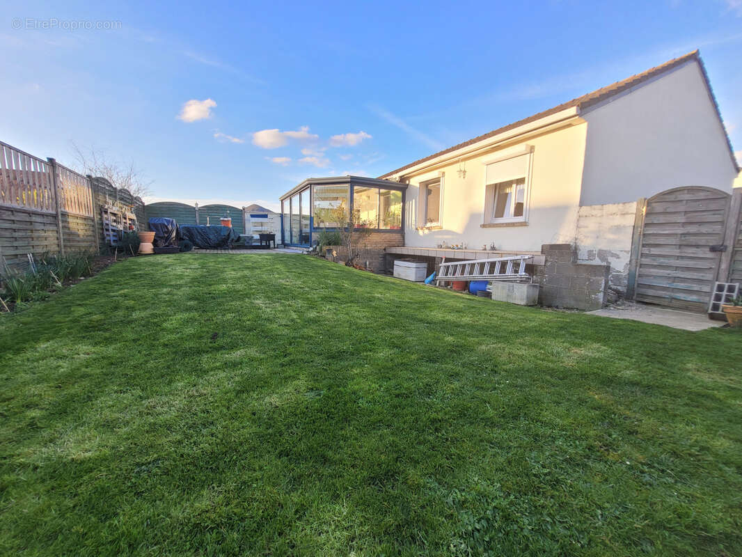Plain pied individuel 3 chambres jardin garage sous-sol complet - photo 6