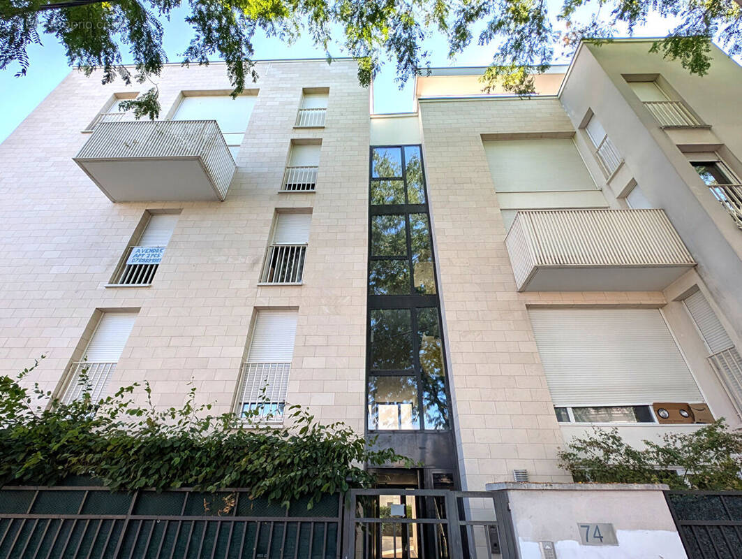 Appartement à GENNEVILLIERS