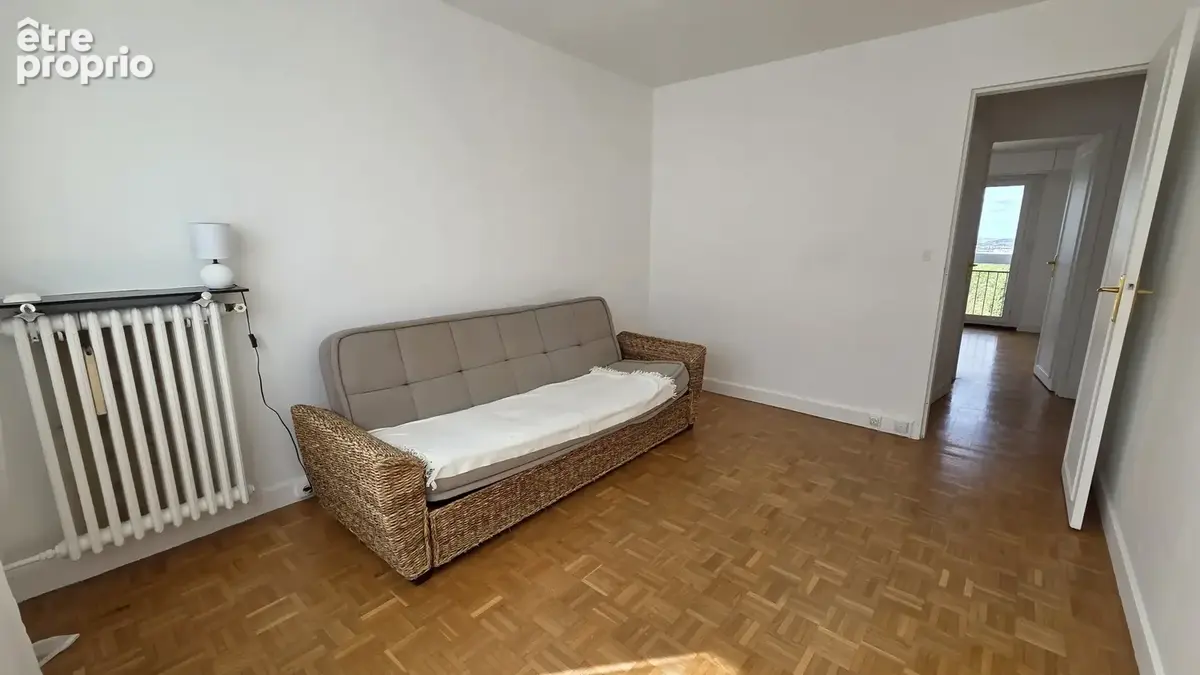 Grand 3 pièces 71.37m2 - Cave et parking - proche RER et écoles - photo 7