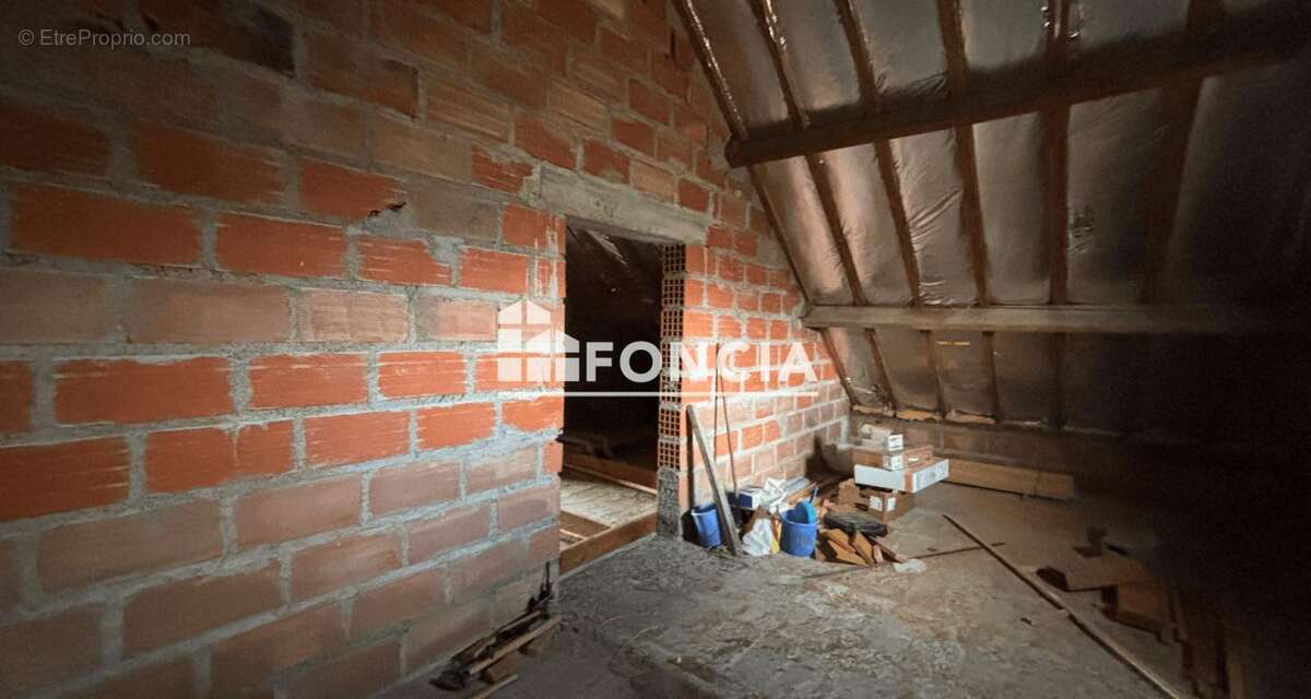 Maison à SAINT-MARTIN-D'ABBAT