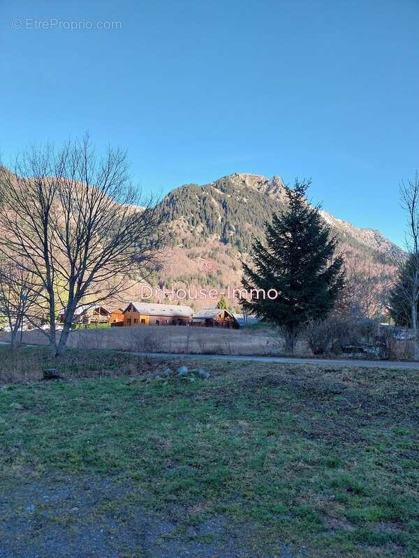 Appartement à LA MORTE