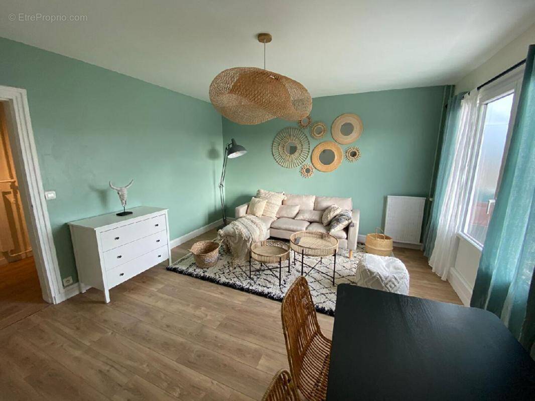Appartement à SAINT-SEBASTIEN-SUR-LOIRE