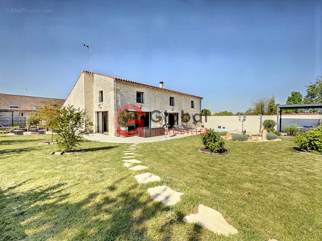 Maison à BENET
