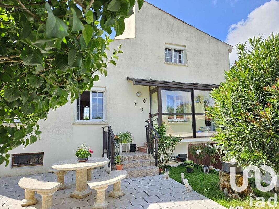 Photo 1 - Maison à PONS