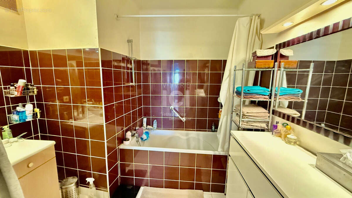 Maison à SAINTE-LUCE-SUR-LOIRE