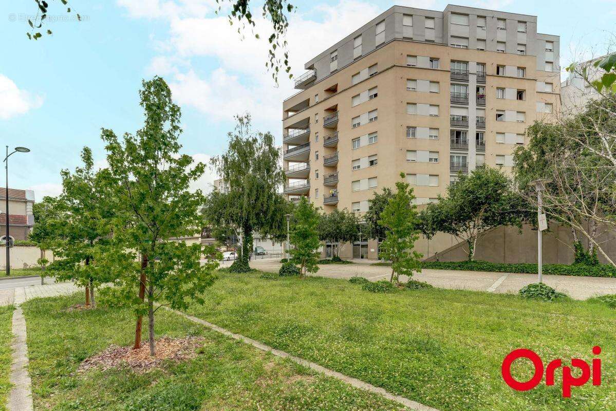 Appartement à CALUIRE-ET-CUIRE