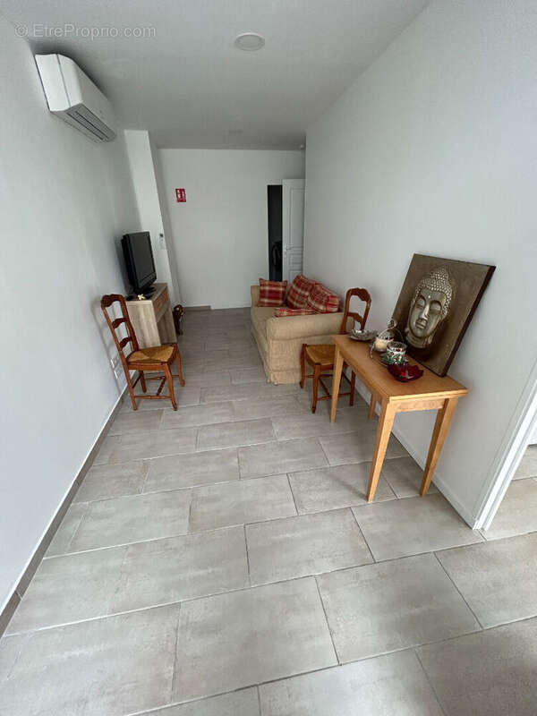 Commerce à TINQUEUX