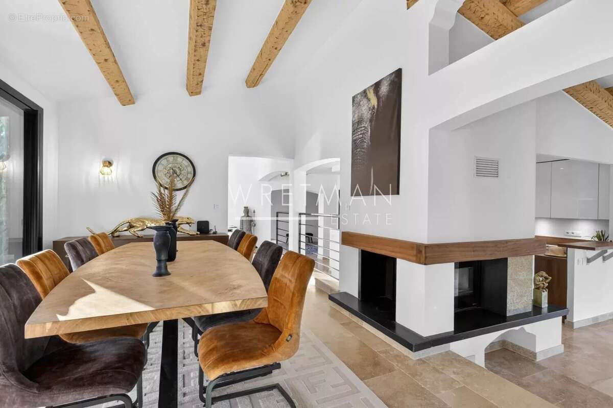 Maison à LORGUES