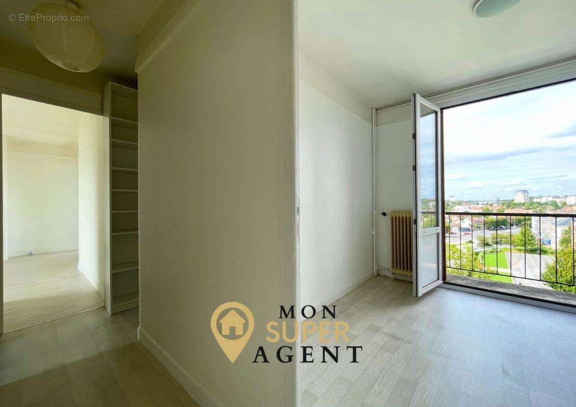 Appartement à MELUN