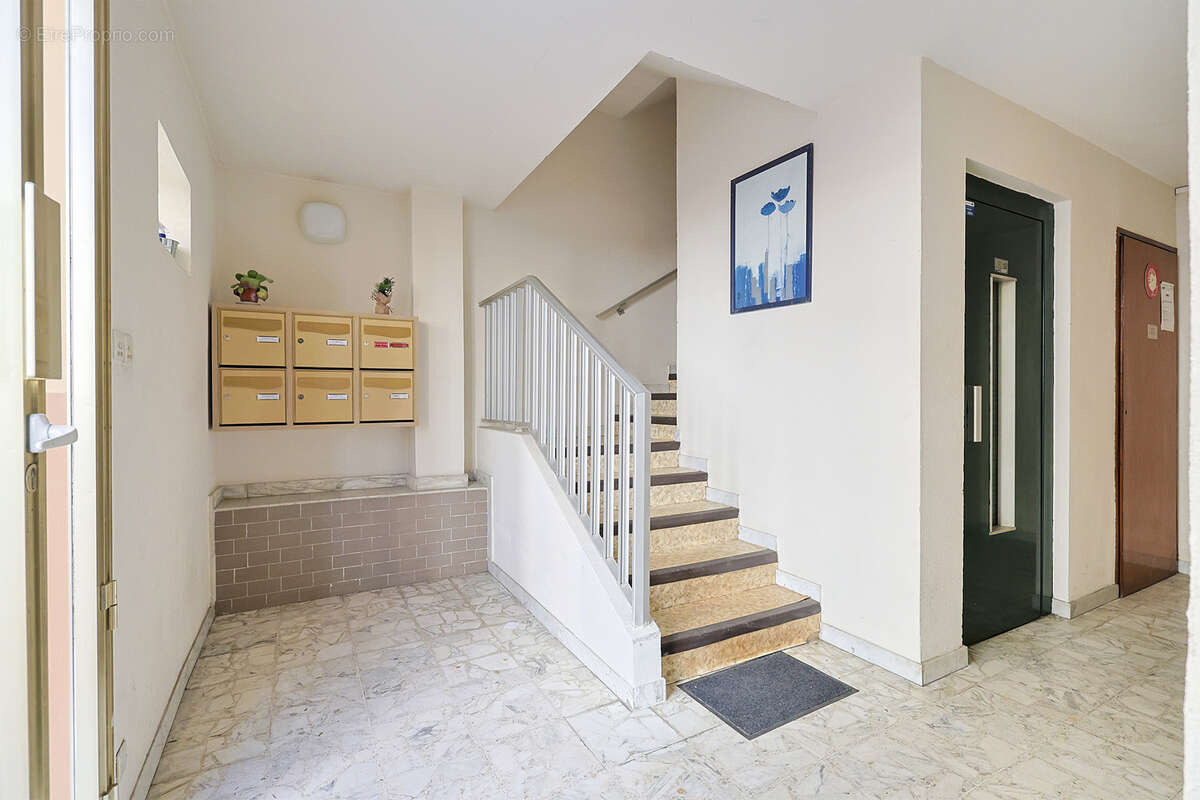 Appartement à HYERES