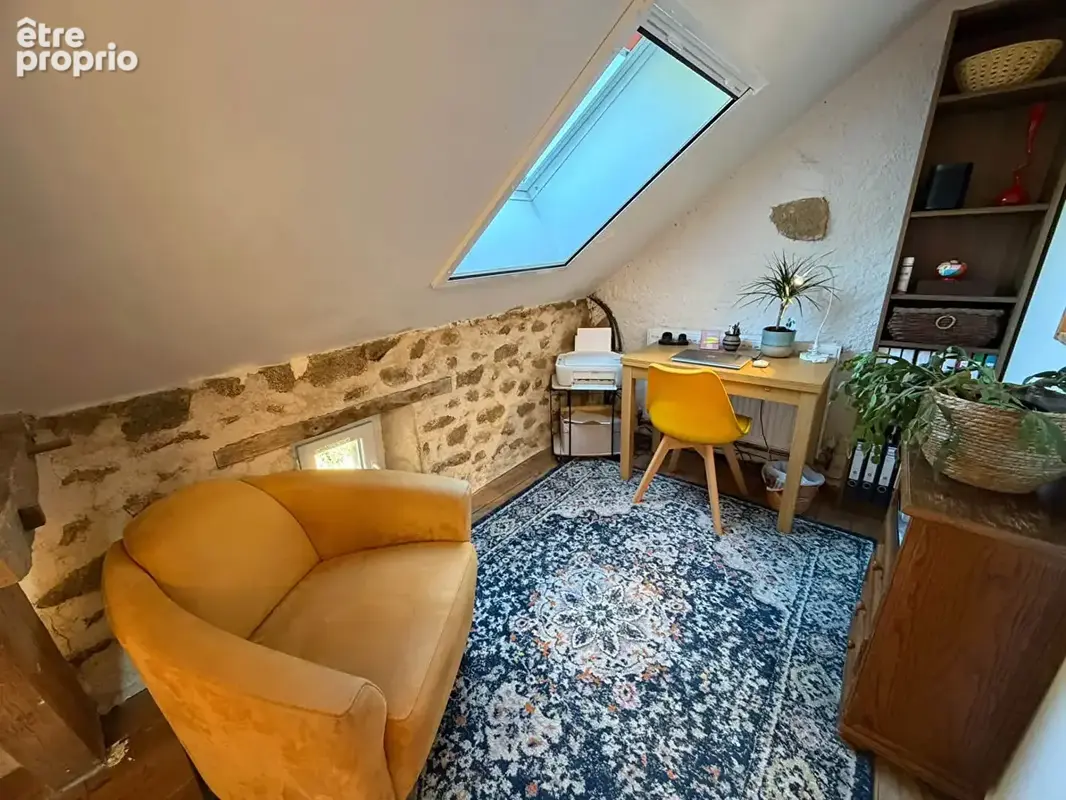 Maison HAUTE-VIENNE - Magnifique corps de ferme en pierre entièrement rénové avec grange et jardin de 3 612 m²essines Sur Gartem - photo 10