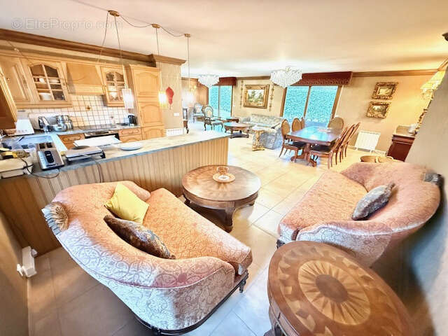 Appartement à DIVONNE-LES-BAINS