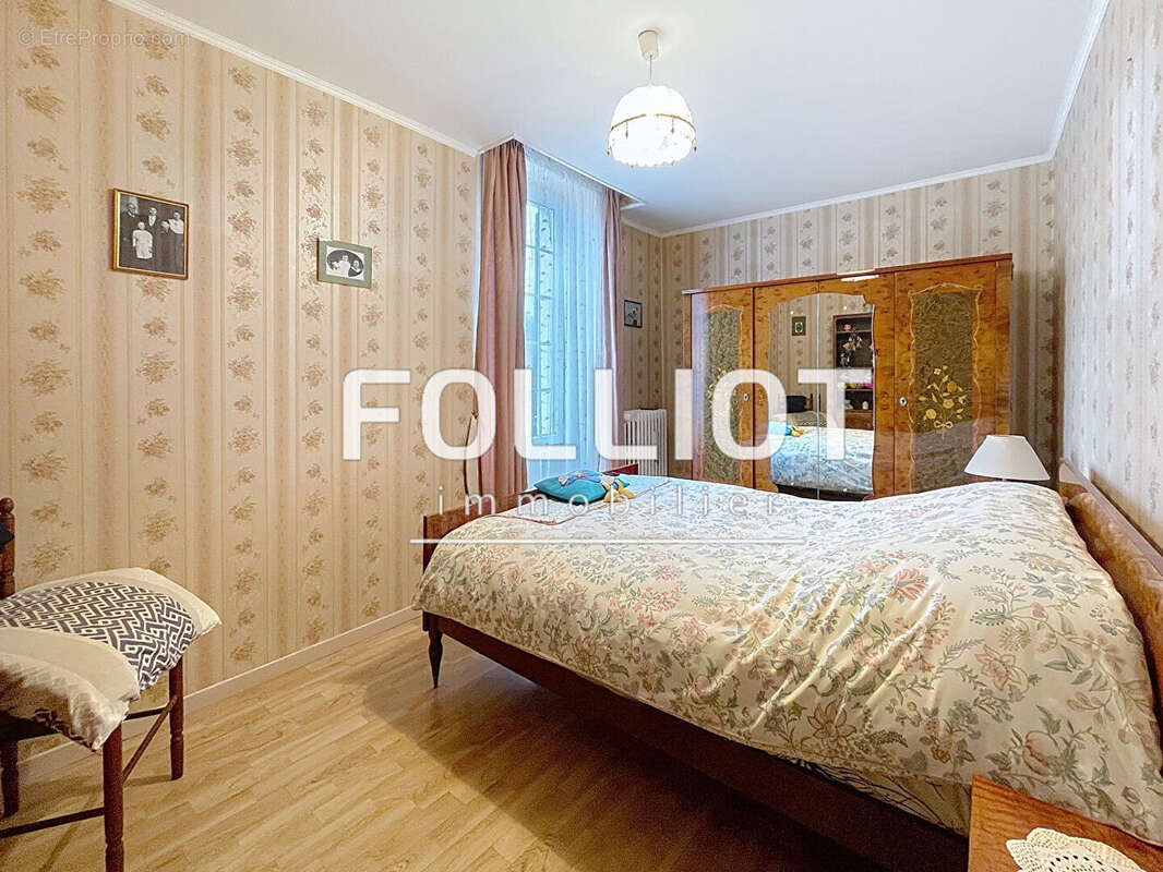 Maison à CLINCHAMPS-SUR-ORNE