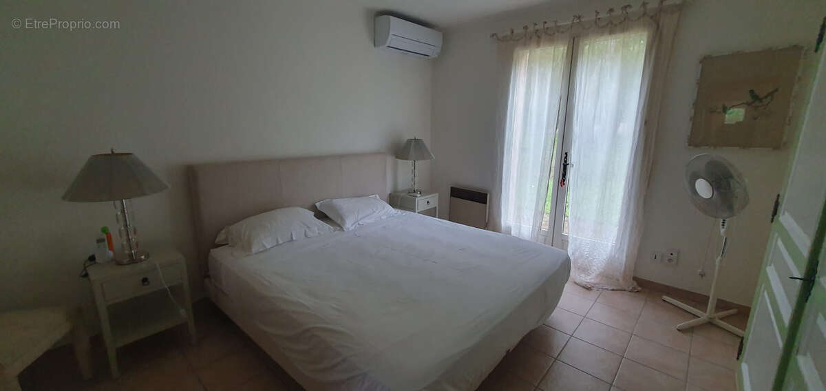 Maison à PLAN-DE-LA-TOUR