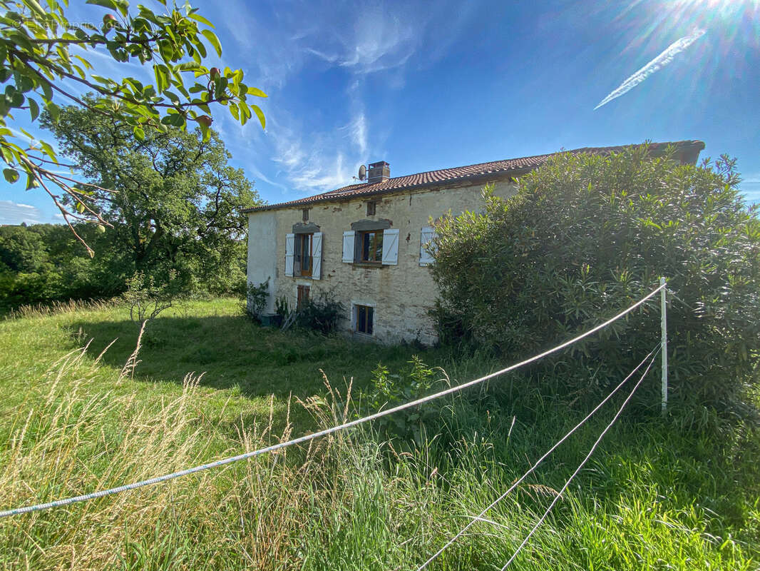 Maison à BOUDOU