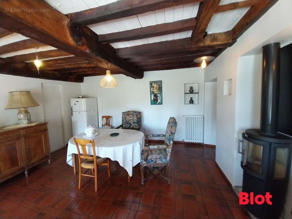 Maison à SAINT-MELOIR-DES-ONDES