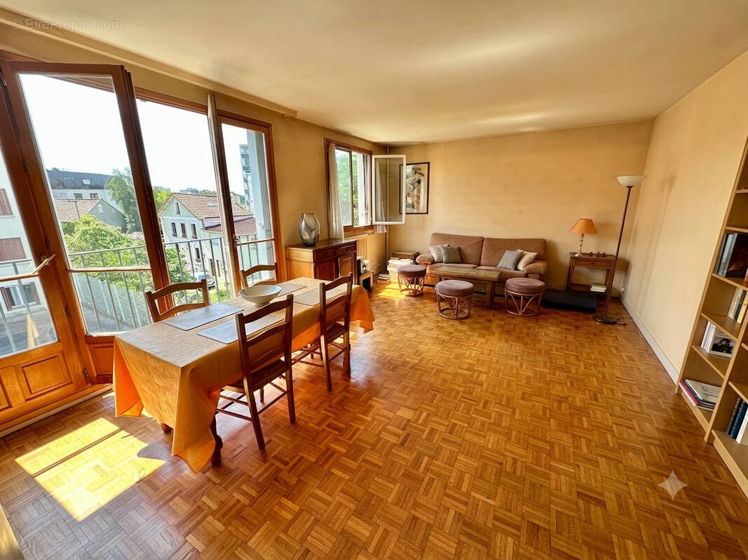 Appartement à MONTREUIL