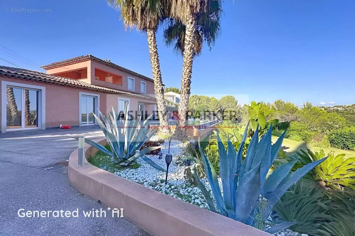 Maison à CAGNES-SUR-MER