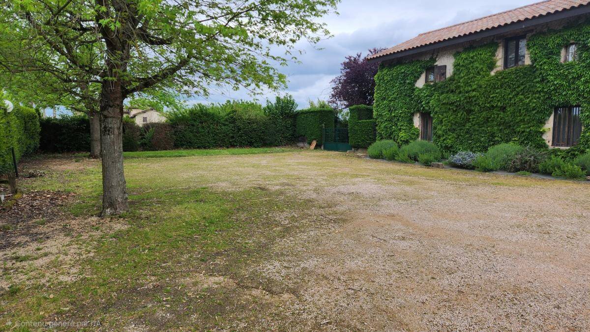 Maison à AMBERIEUX-EN-DOMBES