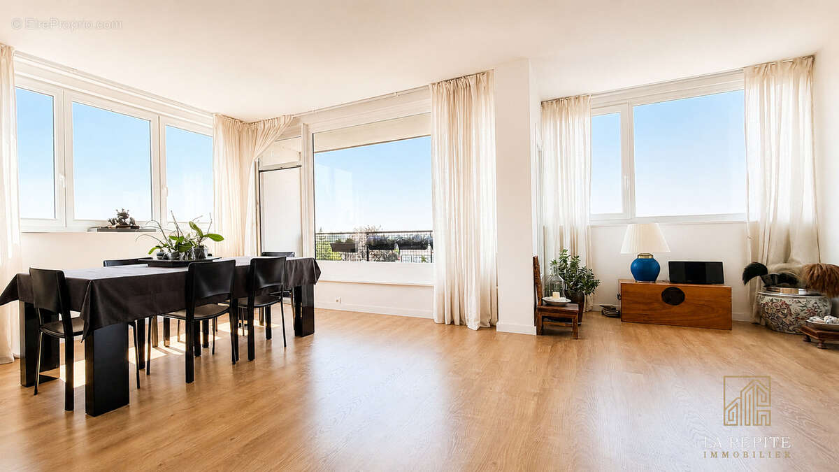 Appartement t4 tranformé en t3 avec garage, cave et vue panoramique - photo 5