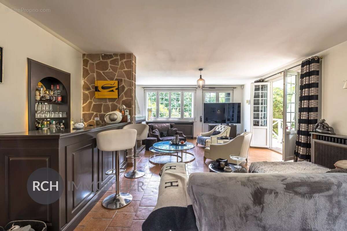 Maison à MONTFORT-L'AMAURY