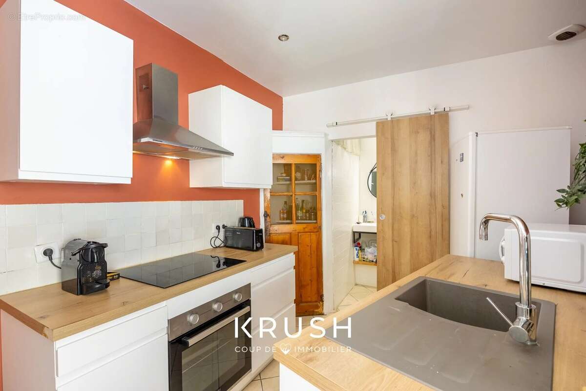 Appartement à MARSEILLE-2E