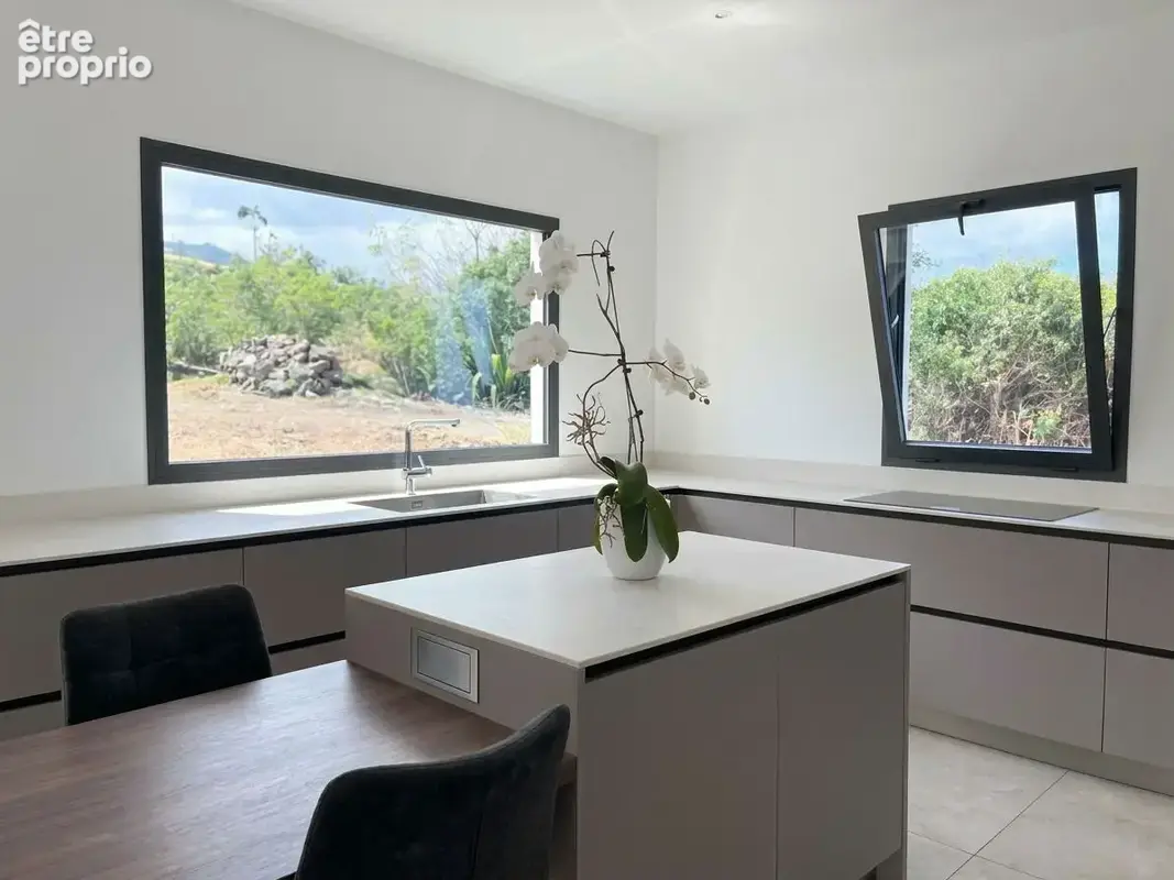 Superbe Villa avec dépendance vue mer et piscine à grand fond - photo 8