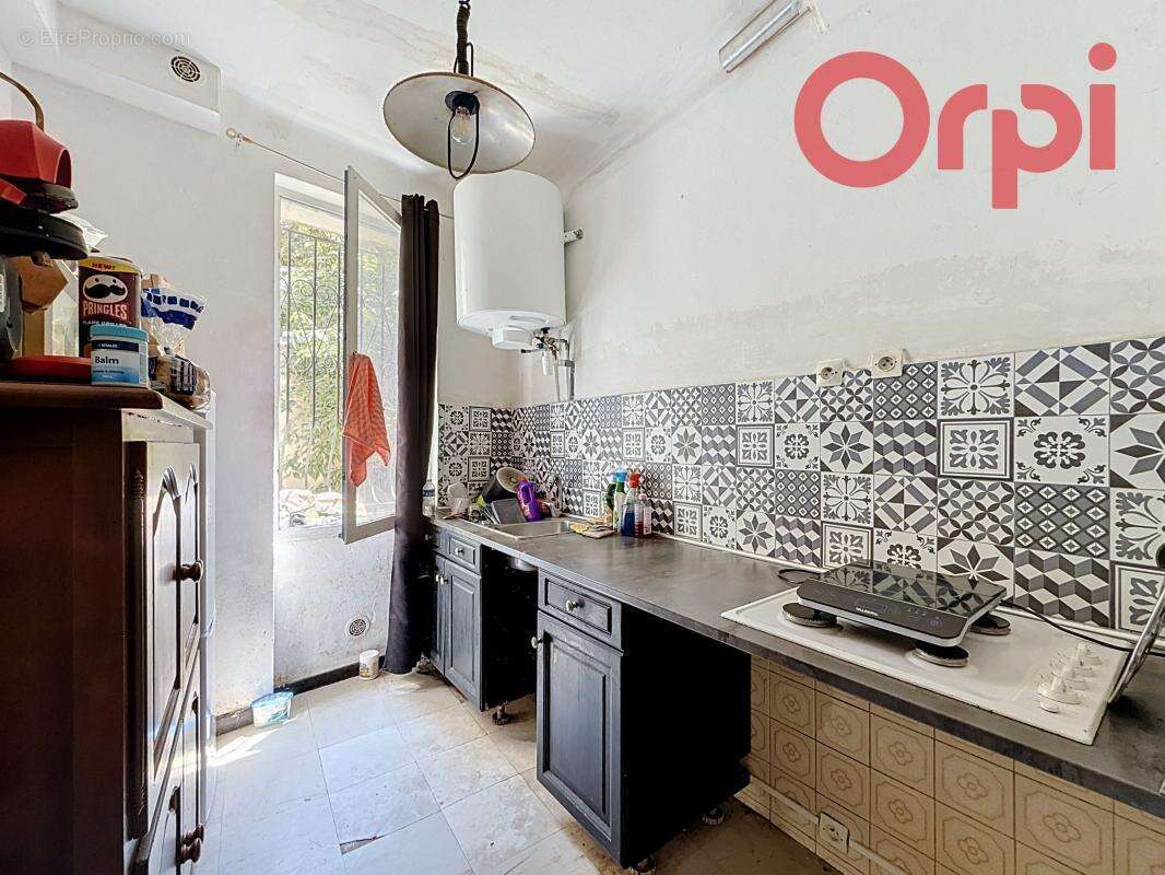 Appartement À Vendre - T2 pour investisseur - La Seyne sur Mer - photo 2