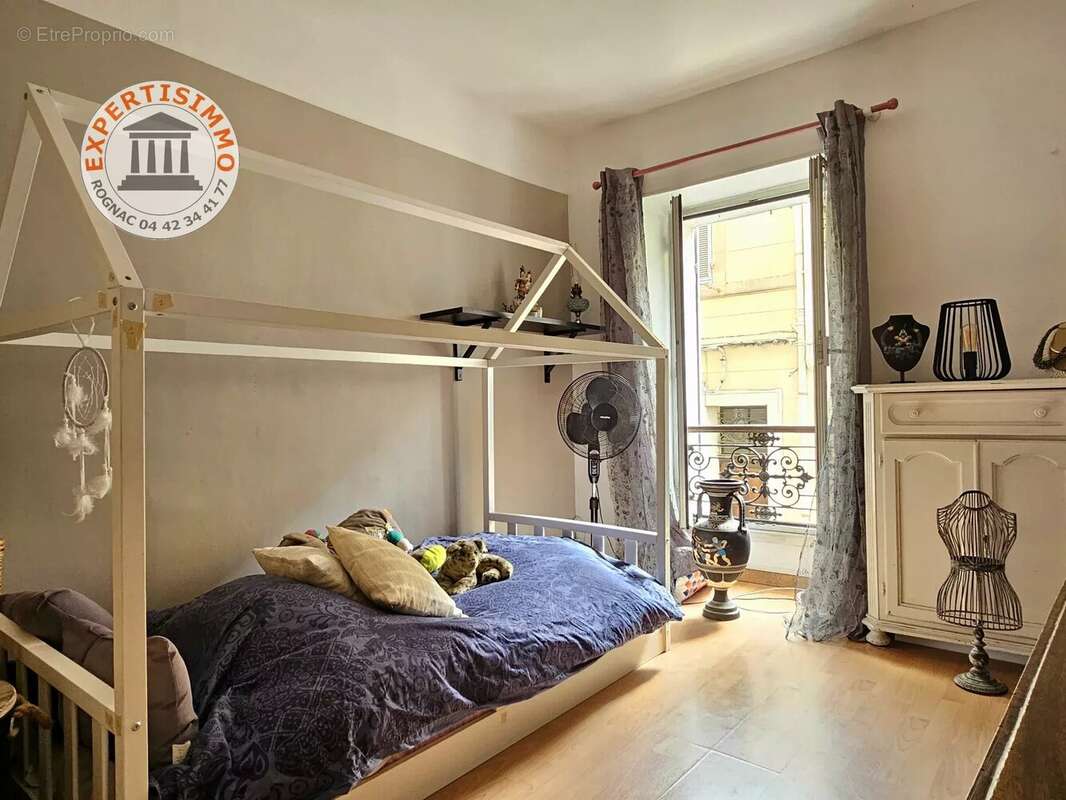 Appartement à MARSEILLE-7E