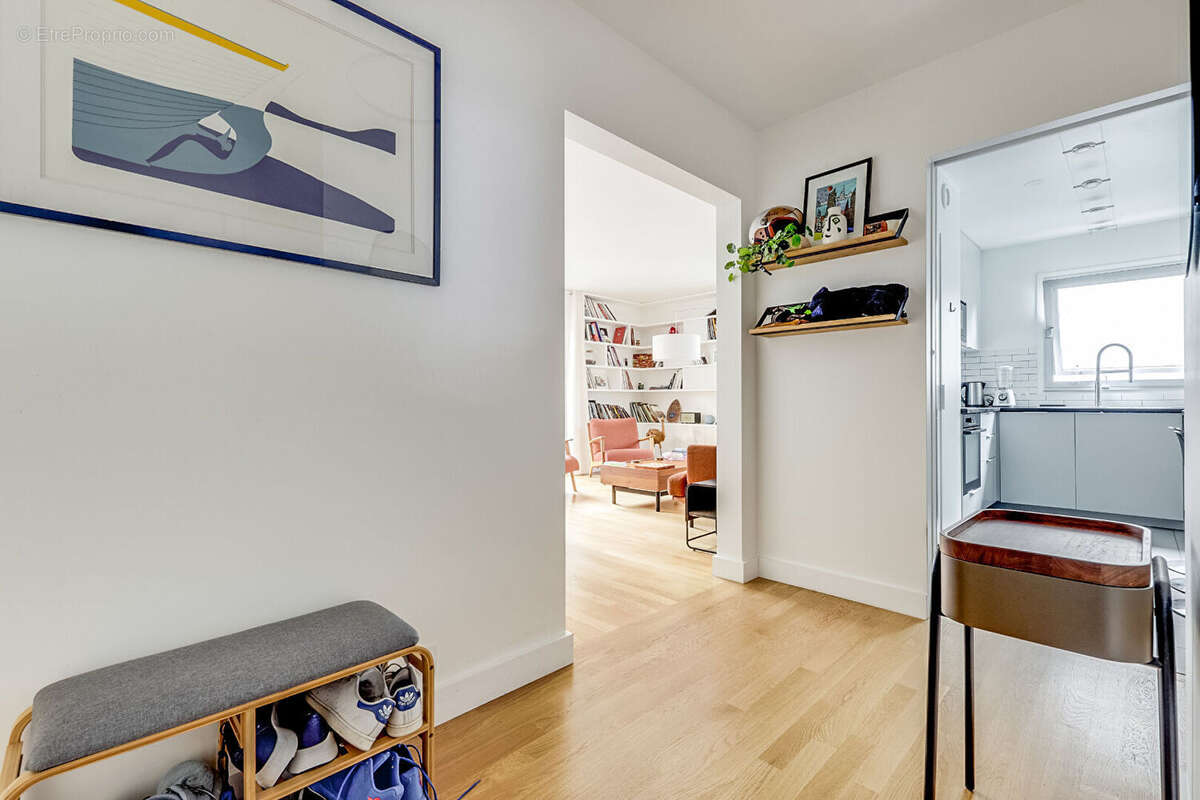 Appartement à PARIS-14E