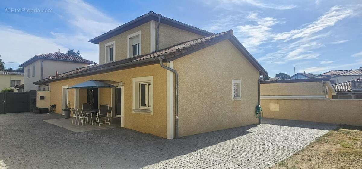 Maison 5 pièces Saint Laurent de Mure - 530000 € - photo 12