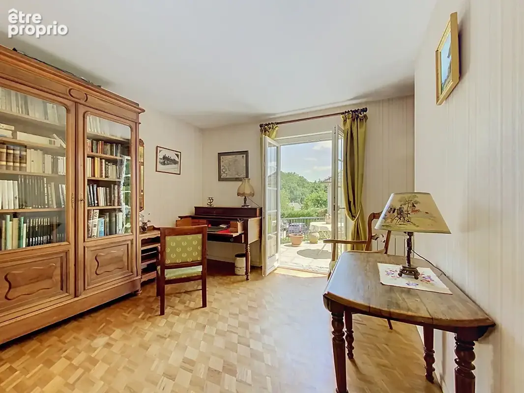 Maison Joue Les Tours limite deux quartier des Deux Lions - photo 6