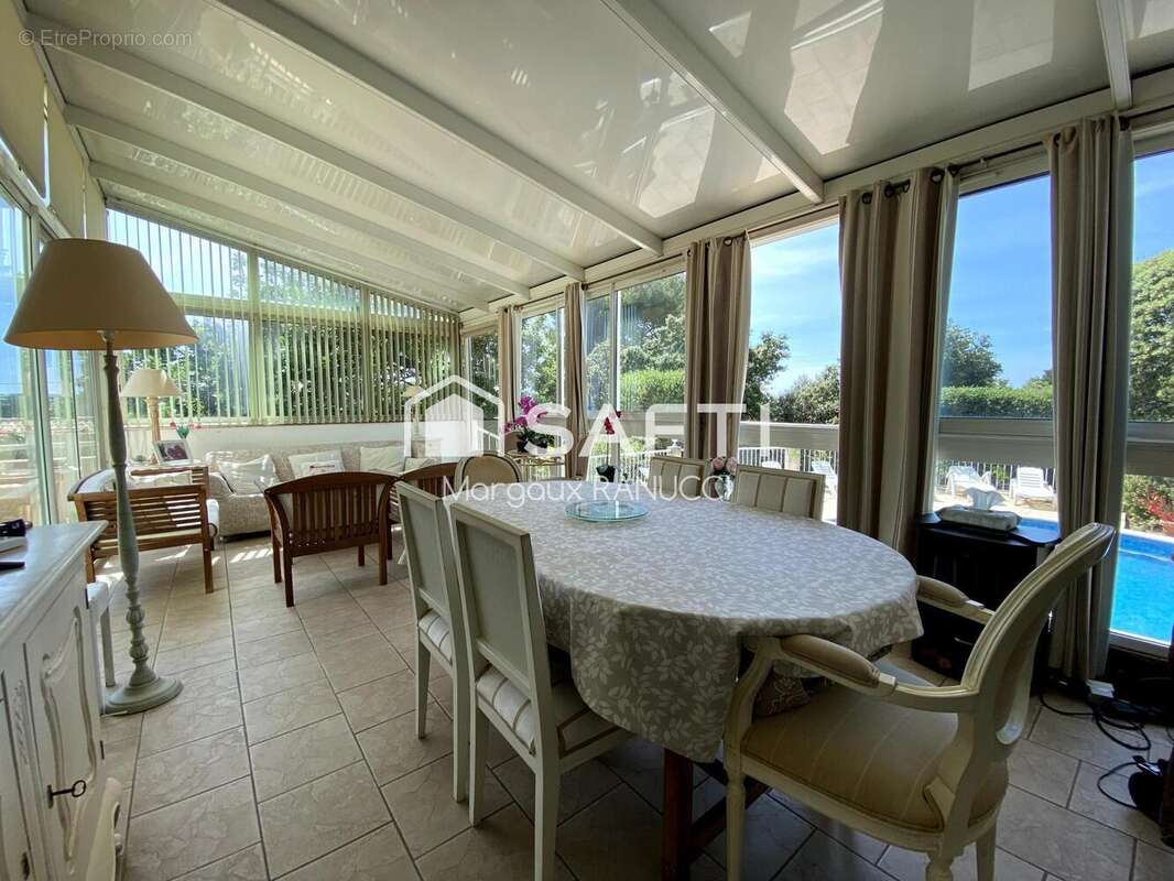 Photo 6 - Maison à SIX-FOURS-LES-PLAGES