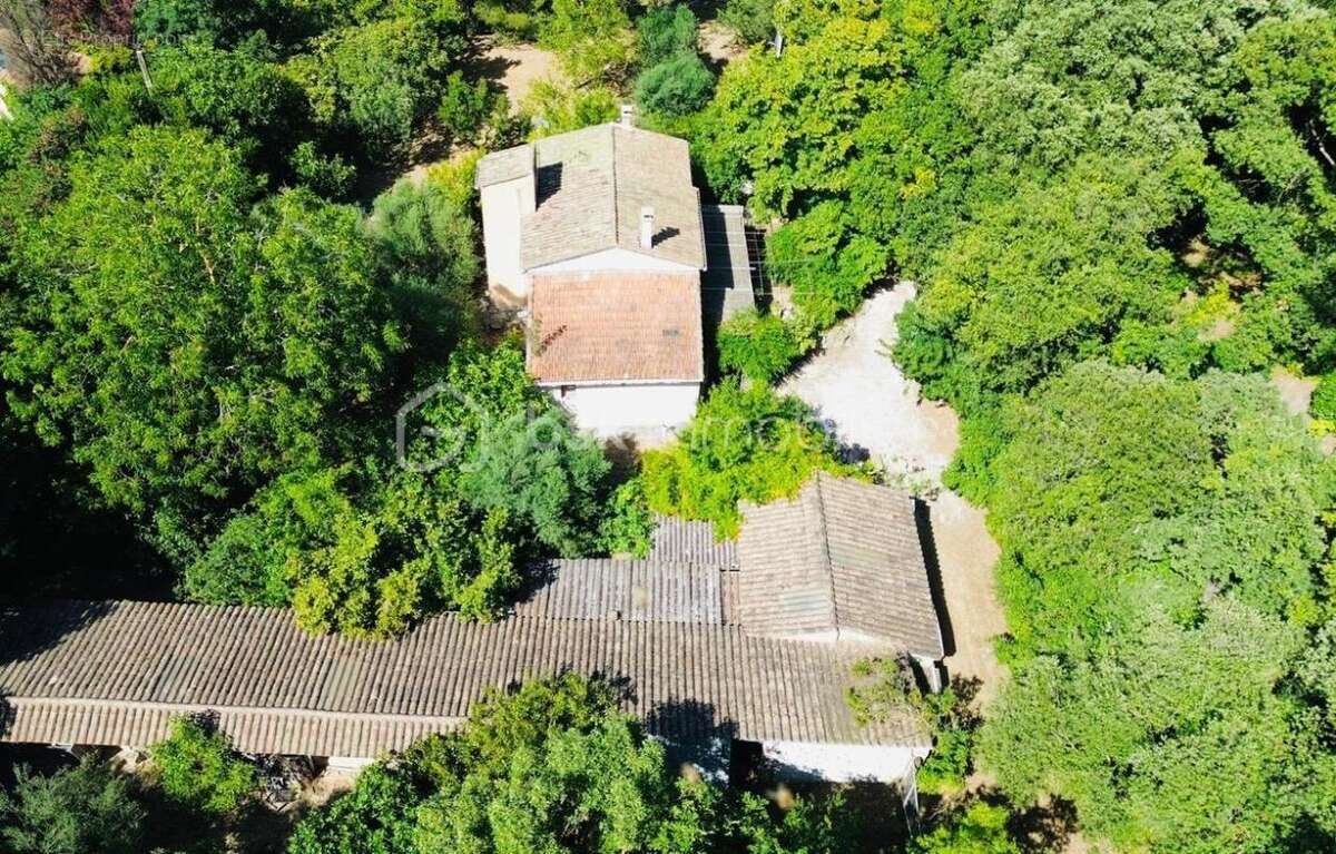 maison à rénover sur Celony - photo 3
