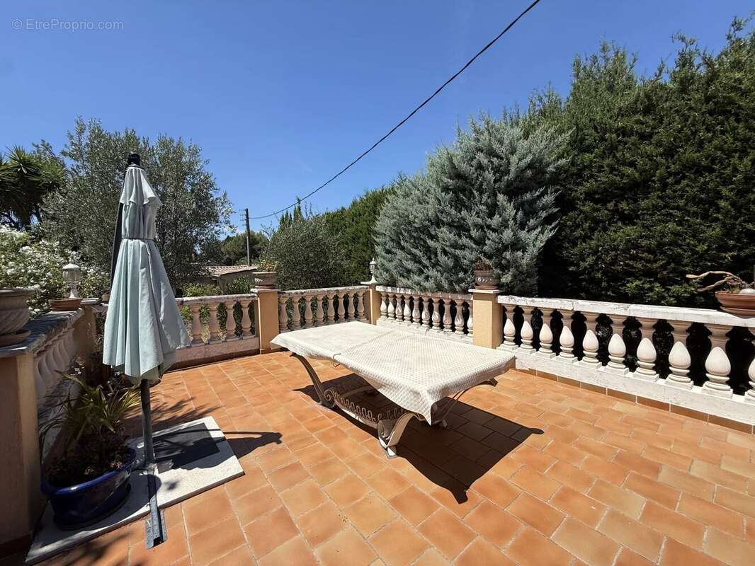 Charmante maison de plain-pied avec grand terrain dans un secteur calme - photo 4