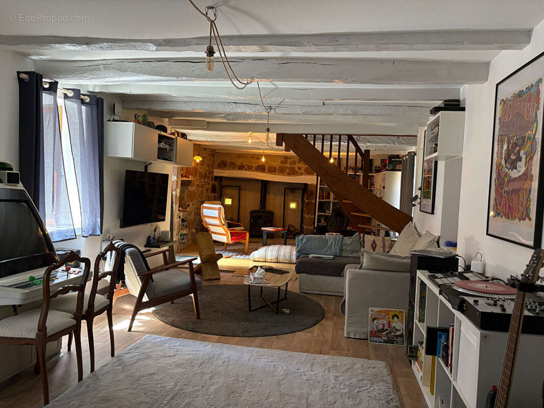 Maison à LOUIGNAC