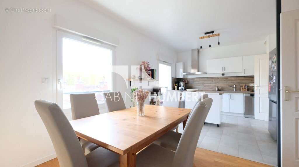 Appartement à SAINT-ETIENNE