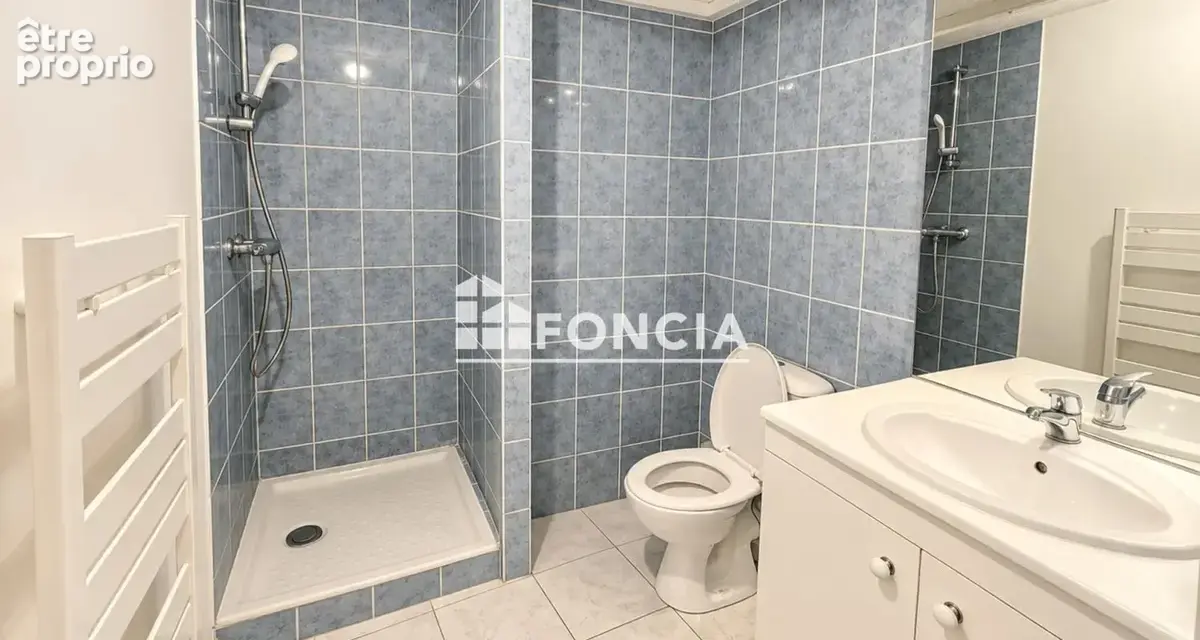 À VENDRE - PLEIN CENTRE  - T1 BIS - 37m2 - stationnement - photo 5