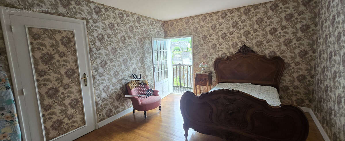Maison à MONCEAUX-SUR-DORDOGNE