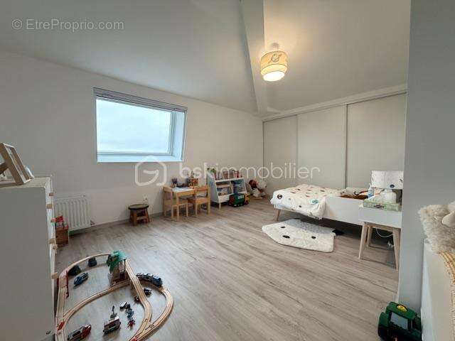 Appartement à EMERAINVILLE