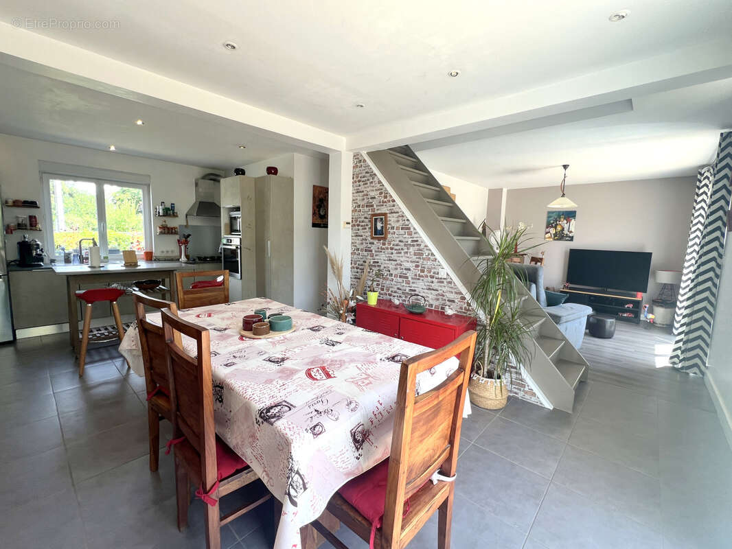 Maison 85 m² à Broue  - photo 2