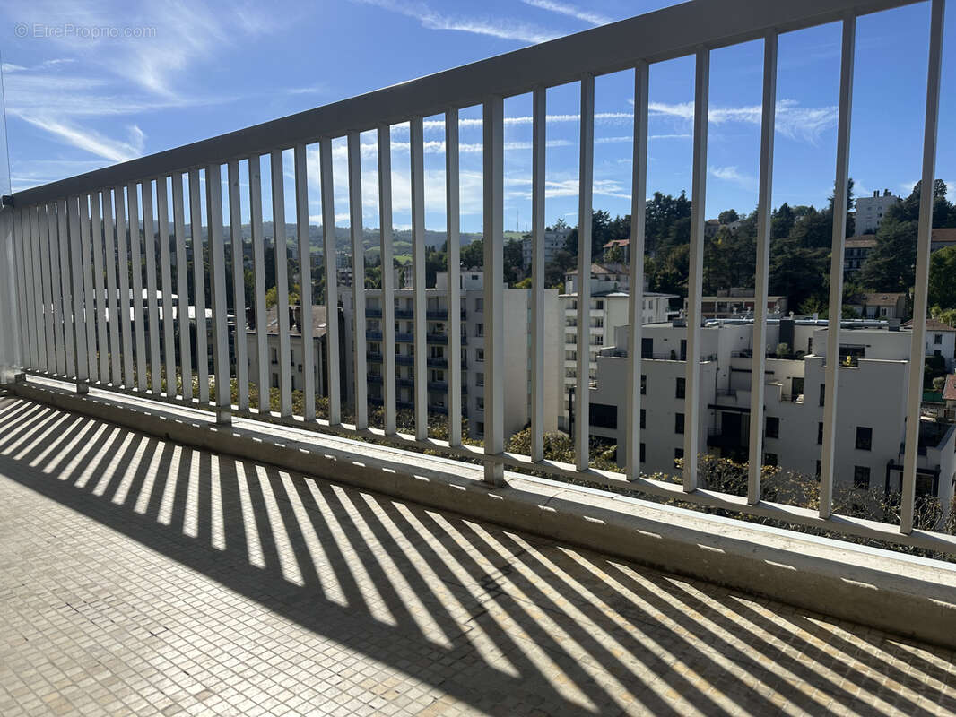 Appartement à SAINT-ETIENNE