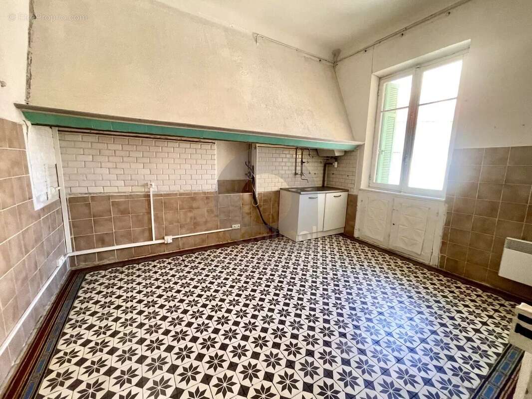 Exclusivité : Appartement de caractère 4P 125.11m² - photo 3