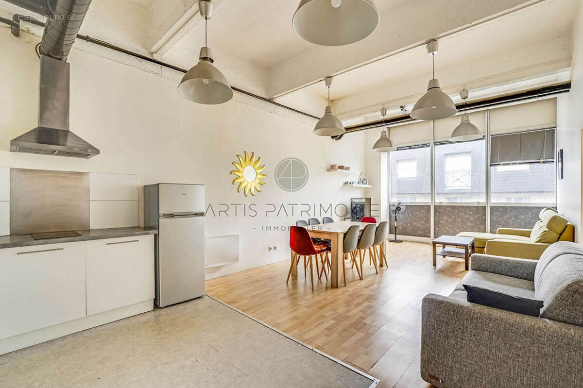 Appartement à LES LILAS