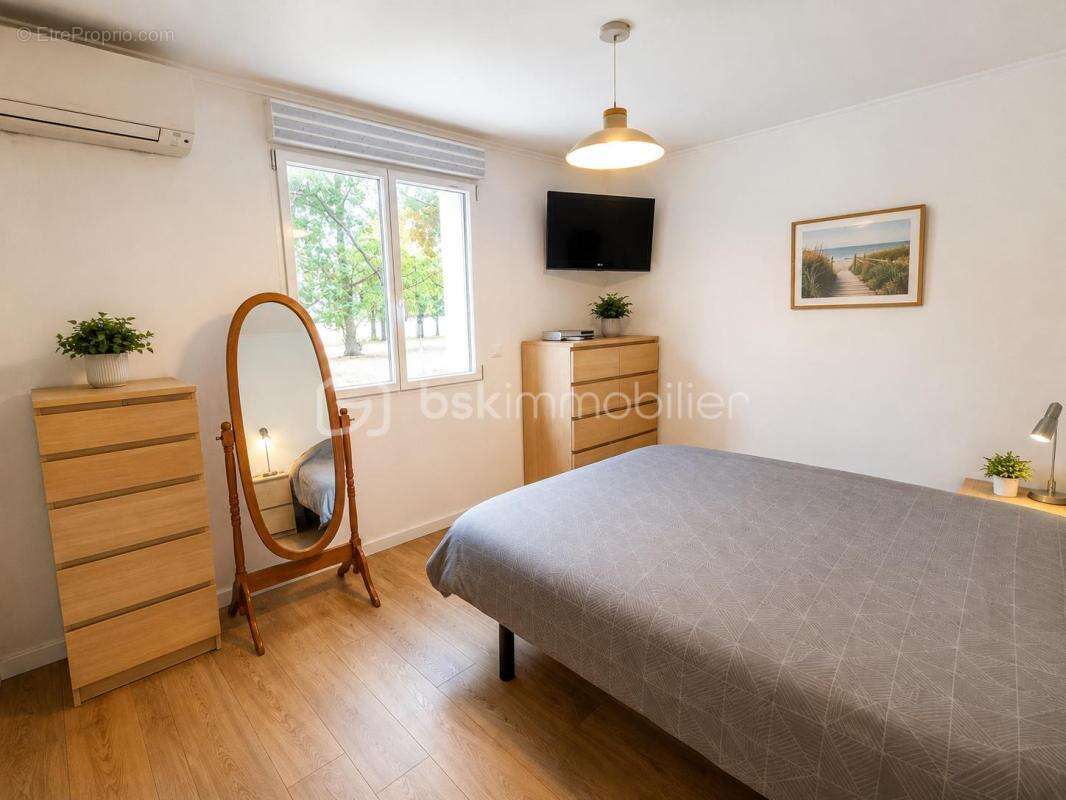 Maison spacieuse au cœur de Le Tour-du-Parc : Charme et Tranquillité - photo 8
