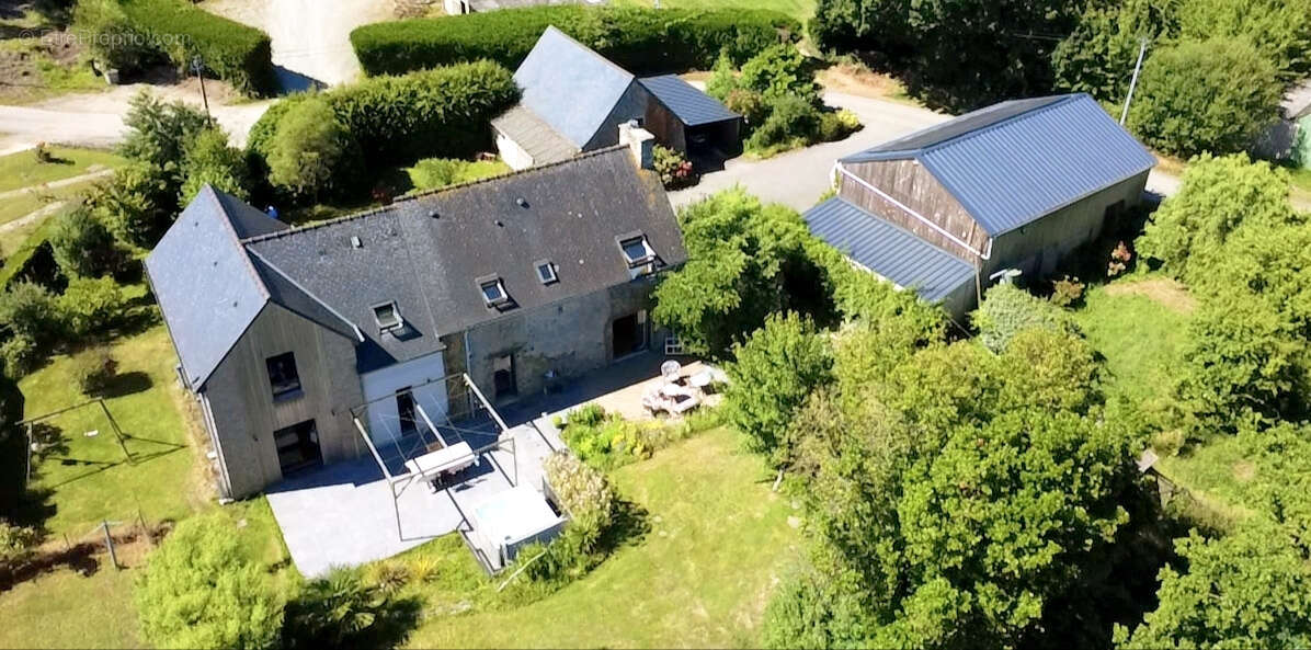 Maison à PLESSIX-BALISSON