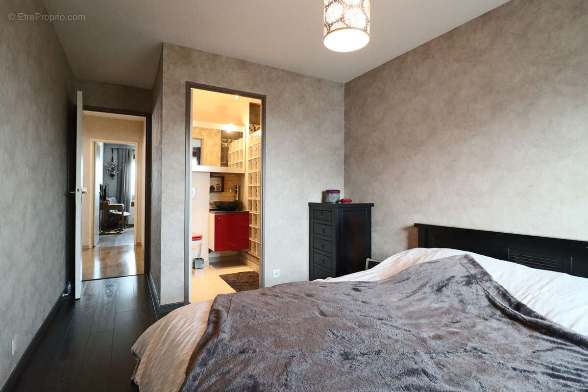 Appartement à BONDY