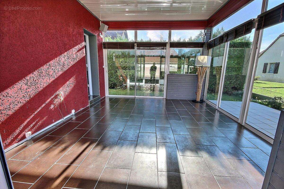 Maison à SERRES-CASTET